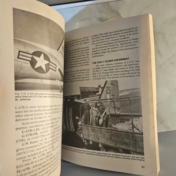 The DC-3:‎ 50 Years of Legendary Flight Book Aviation History Douglas Aircraft - Picture 3 of 4